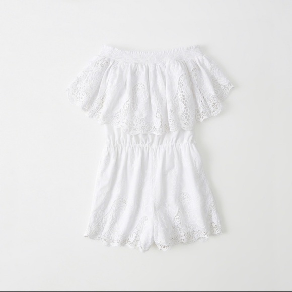 Abercrombie & Fitch Eyelet Romper medium - Picture 5 of 10